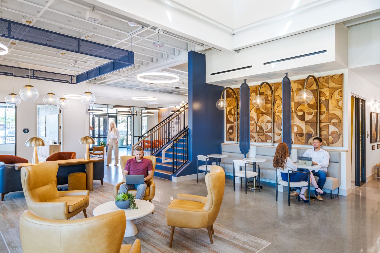 Caddo Conference Lobby with models